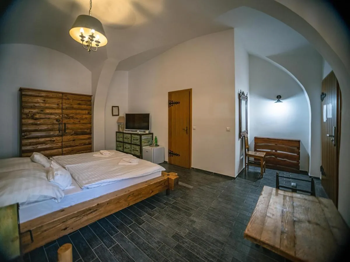 Regi Posta Etterem Es Fogado Hotel Debrecen 3*,  Hungary